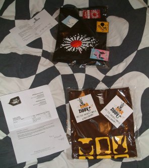 Tee-shirt Alltribes et look-zippy